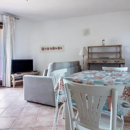 アパート Guesthost - Lovely Flat With Terrace And Solarium ポルト・サン・パーオロ