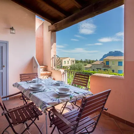 Guesthost - Lovely Flat With Terrace And Solarium Apartamento Loiri Porto San Paolo