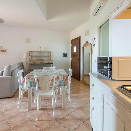Apartamento Guesthost - Lovely Flat With Terrace And Solarium