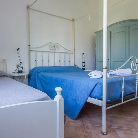 Guesthost - Lovely Flat With Terrace And Solarium Loiri Porto San Paolo