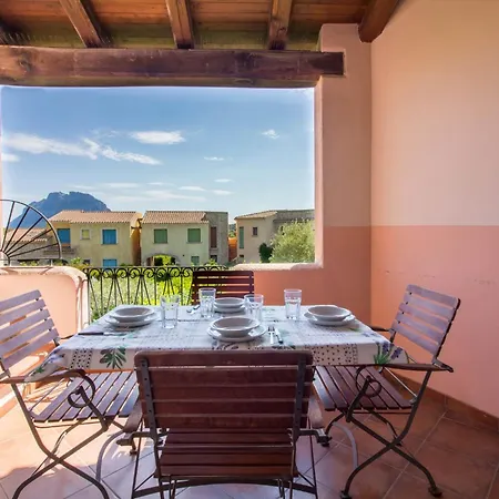 Guesthost - Lovely Flat With Terrace And Solarium Apartman *